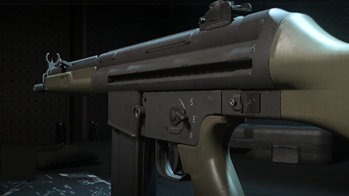 A close-up of the Lachmann-762 Battle Rifle in the Modern Warfare 2 Gunsmith screen.