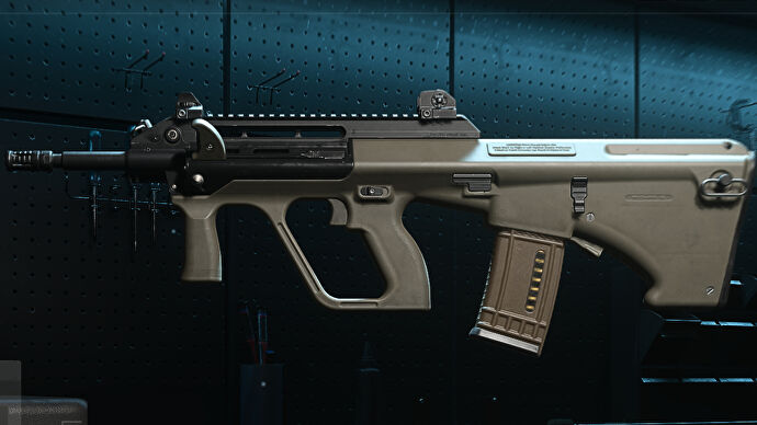 A close-up of the STB-556 Assault Rifle in the Modern Warfare 2 Gunsmith screen.